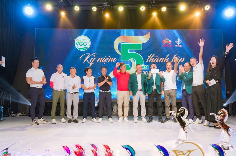 10 gương mặt xuất sắc nhất